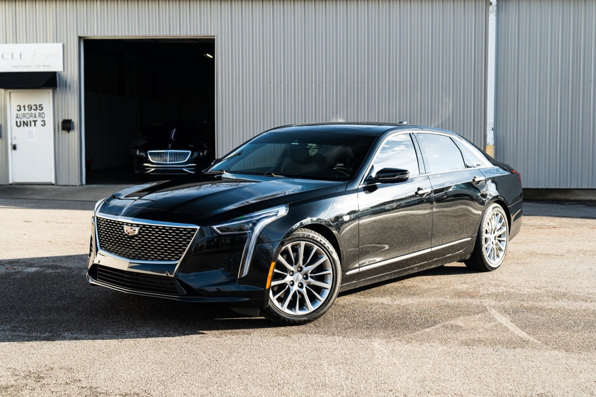 Cadillac CT6 — photo 1