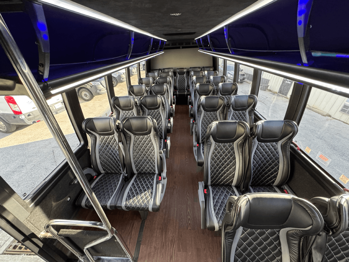 28 Passenger Executive Bus — photo 8