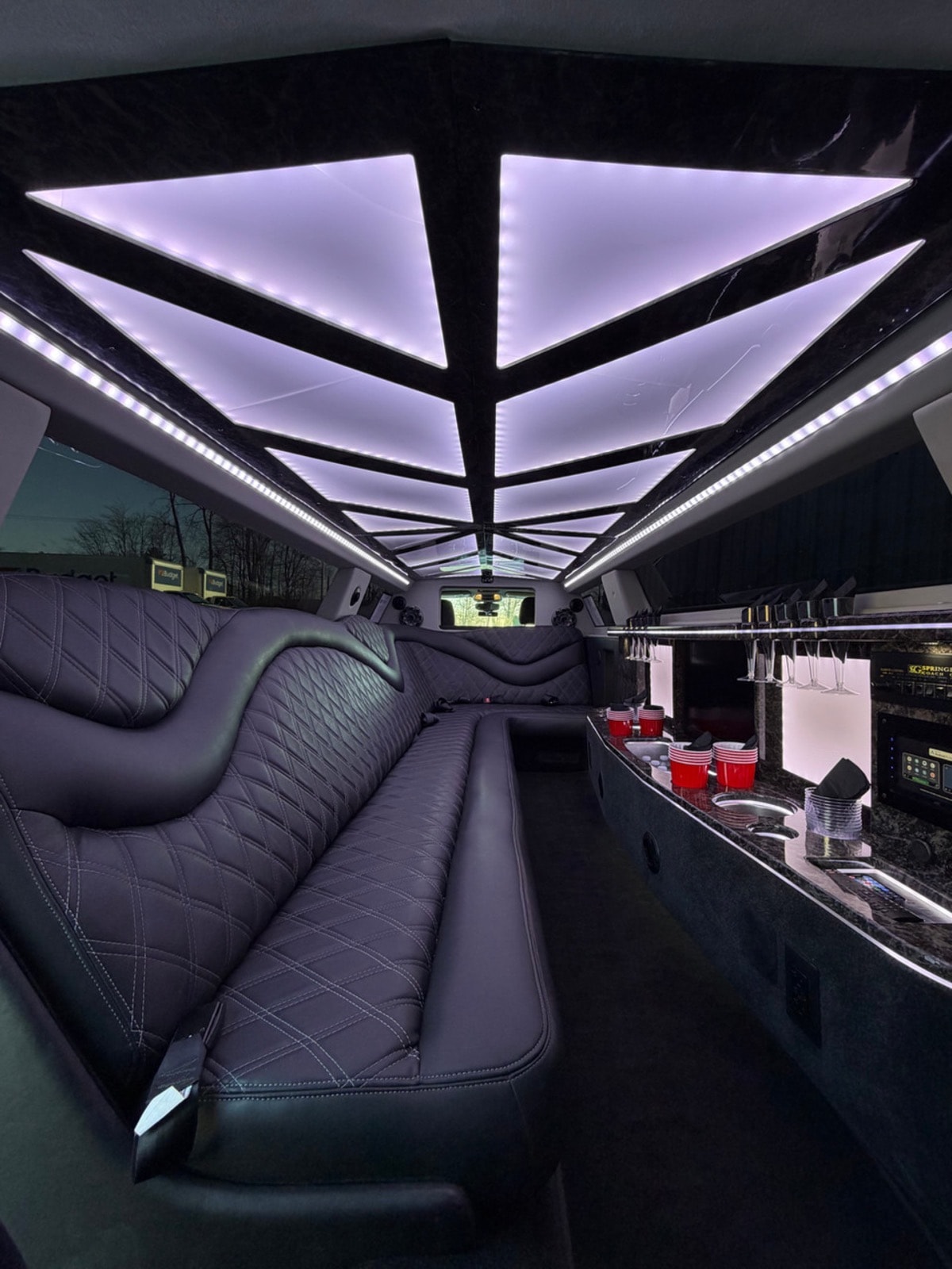 Lincoln Continental Stretch Limousine — photo 6