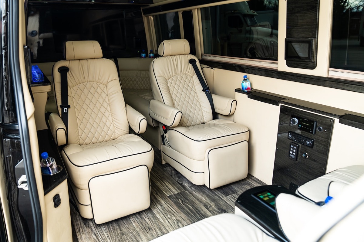 Mercedes Jet Sprinter — photo 2