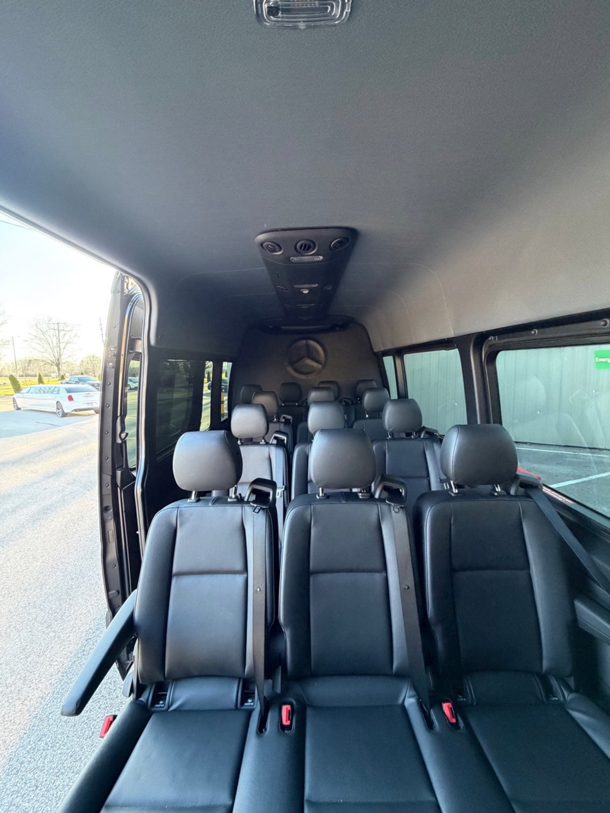 Mercedes Shuttle Sprinter — photo 9