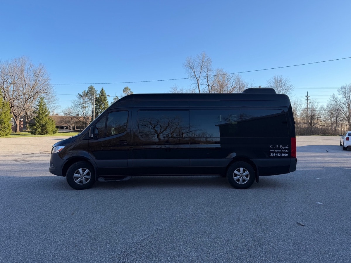 Mercedes Shuttle Sprinter — photo 13