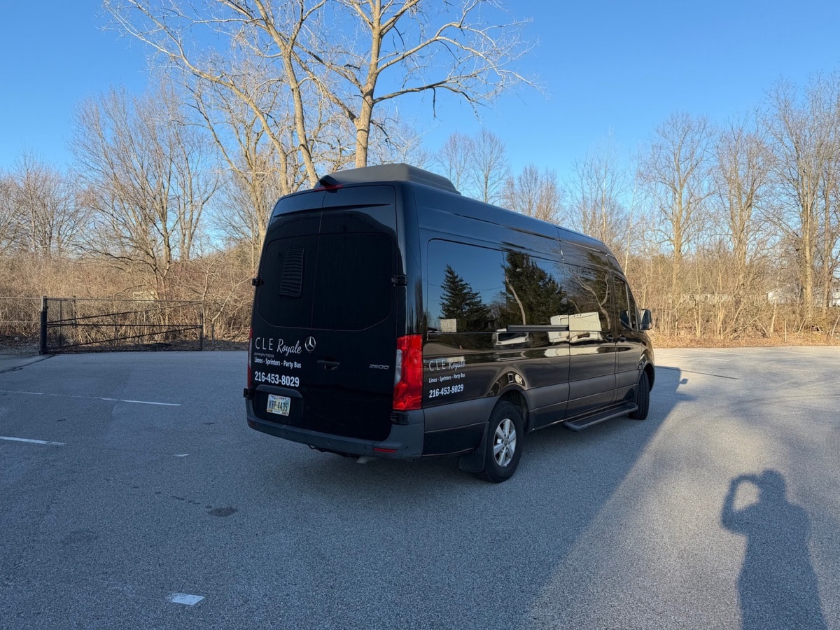 Mercedes Shuttle Sprinter — photo 18